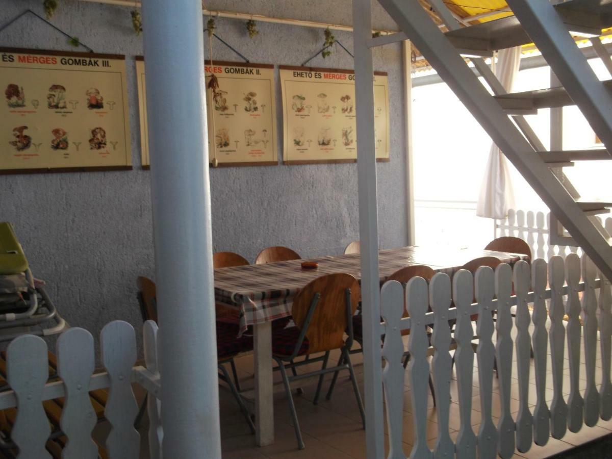 Szabo Apartmanhaz Zalakaros Buitenkant foto